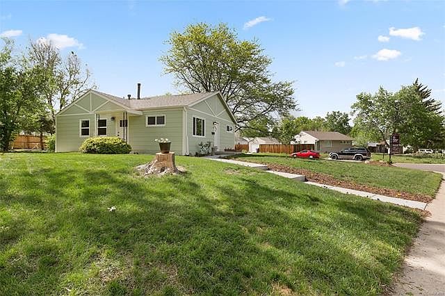 1st image of 2601 S Knox Ct