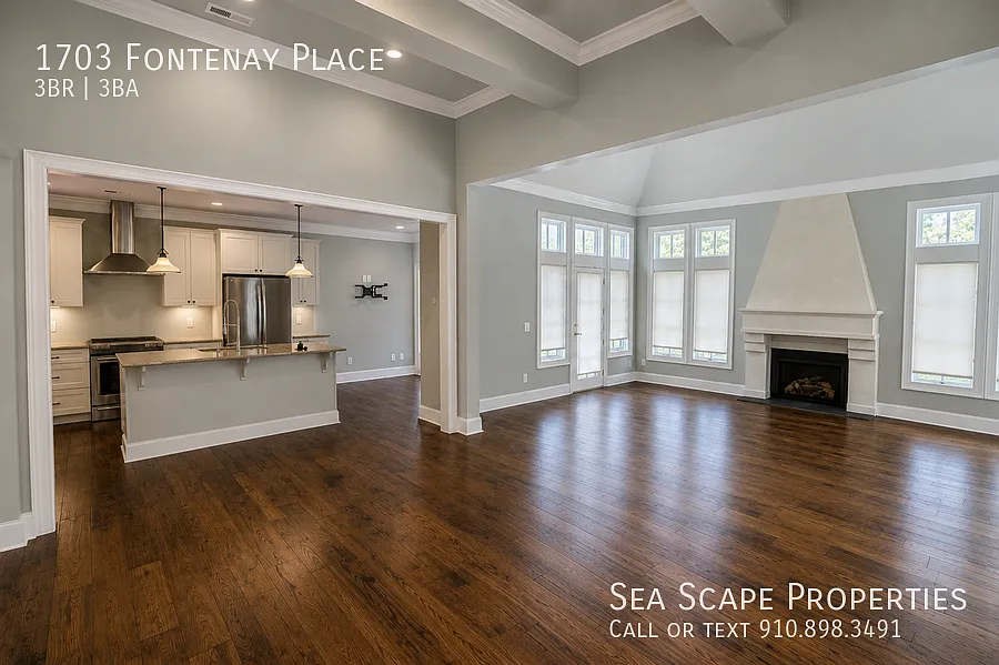 Available furnished Or unfurnished - Elegant 3-Bedroom Home with Two-Car Garage in Landfall Commu... — Photo 3