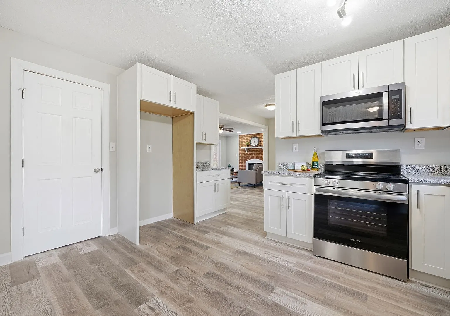 Gorgeous home in Poquoson. — Photo 4