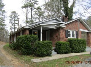 40 Almond Joy Ln, Ellijay, GA 30540