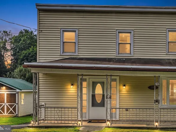 760 Forest Ln, Pottsville, PA 17901