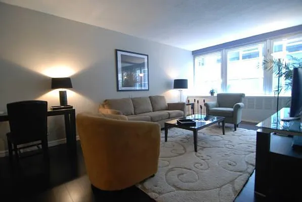 Rented by Global Realty Opportunities | media 48