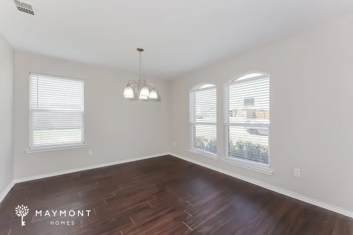 3017 Southern Hills Ln — Photo 6