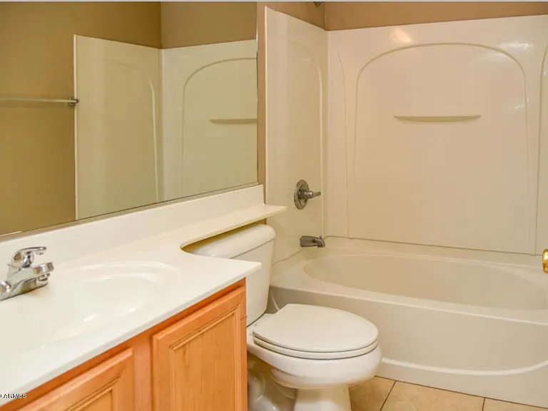 1428 E Hopkins Rd — Photo 8