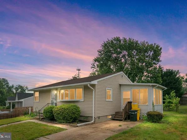 1721 Leisure Ln, Glen Burnie, MD 21061