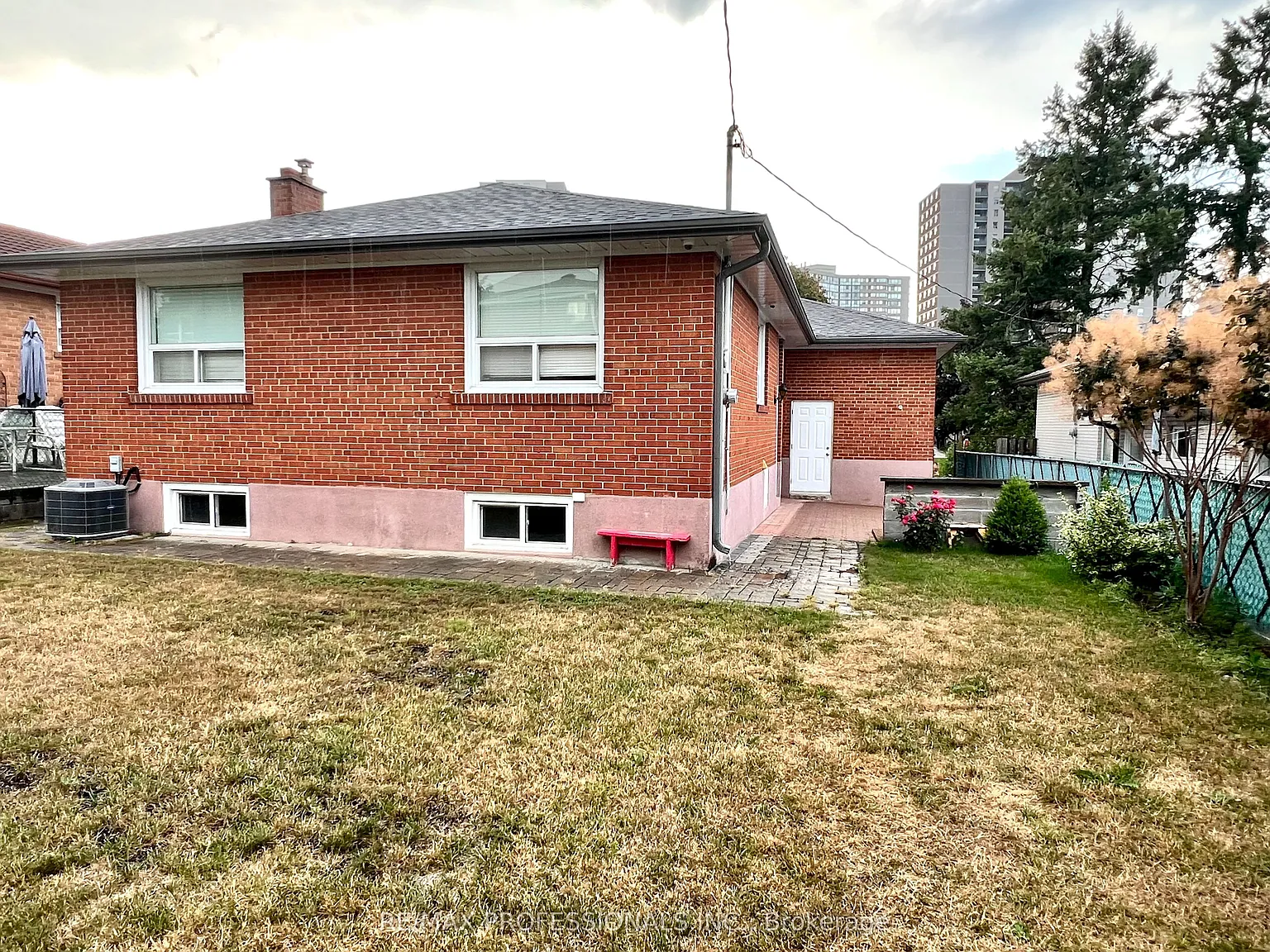 4 bed, $4,500 — Photo 4