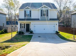 818 Lakehill Rd, Charlotte, NC 28214