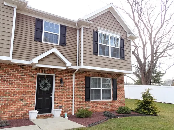 119 Redstone Dr APT 12, Denver, PA 17517