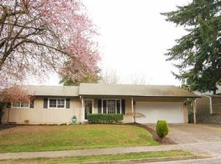 9235 SW Apache Dr, Tualatin, OR 97062