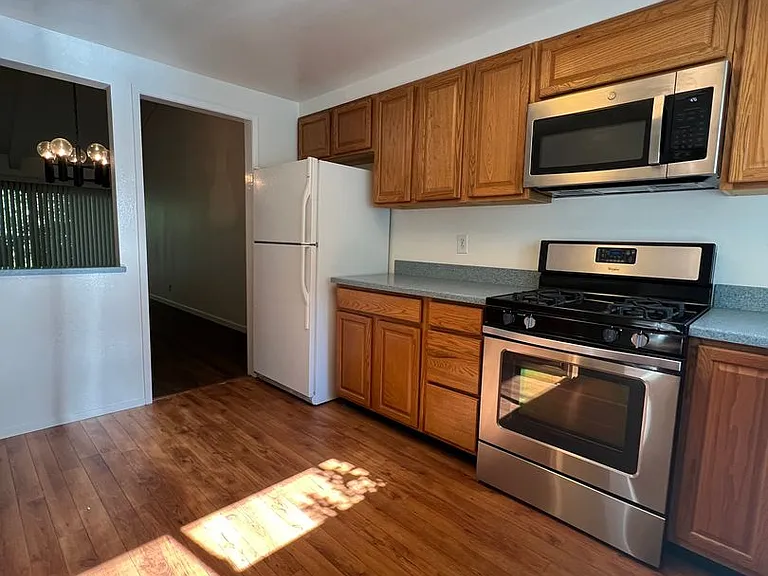 6418 Monteverde Ct — Photo 2
