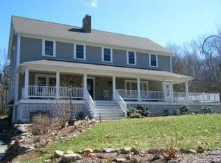25 Ridgewood Dr, Scituate, RI 02857