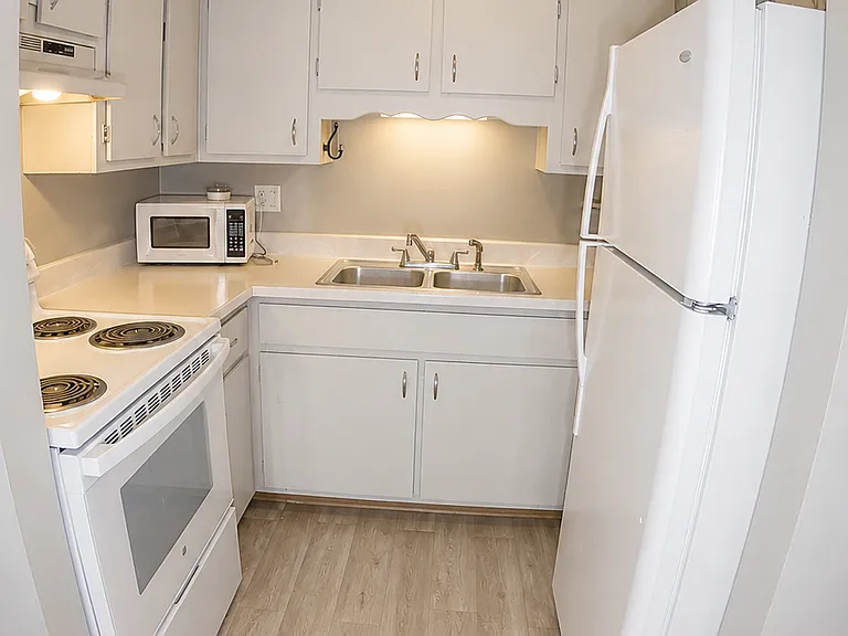 336 Lathrop Ave #605 — Photo 15