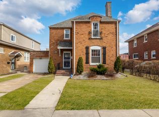 7931 S Paxton Ave, Chicago, IL 60617