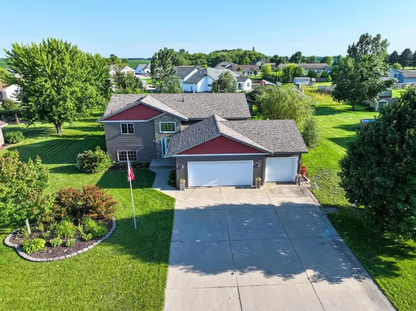 705 W Queen St, Osakis, MN 56360