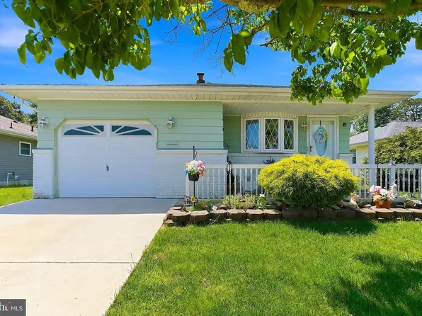 434 Jamaica Blvd, Toms River, NJ 08757