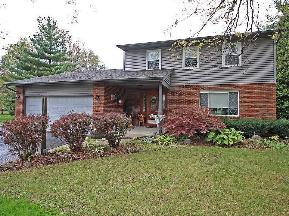 1st image of 190 Woodbridge Pl