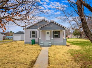 2215 Magnolia Ave, Morristown, TN 37814