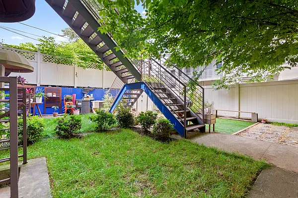 Sold by Corcoran | media 20