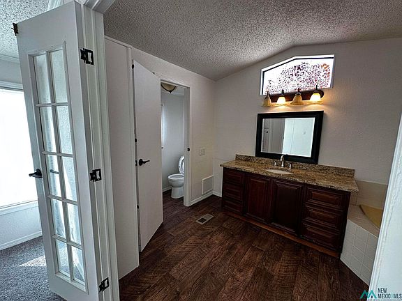 3rd image of 300 Apache St