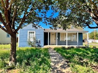 2402 39th St, Lubbock, TX 79412