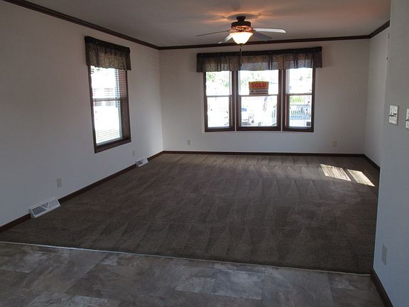 5th image of 2200 SE Winter Park Dr #015