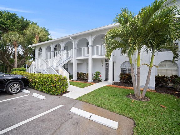 2nd image of 259 Deerwood Cir APT 6