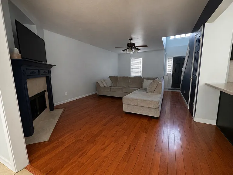 9149 Hervay Cv — Photo 2