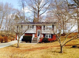 296 Oaklawn Cir, Corbin, KY 40701