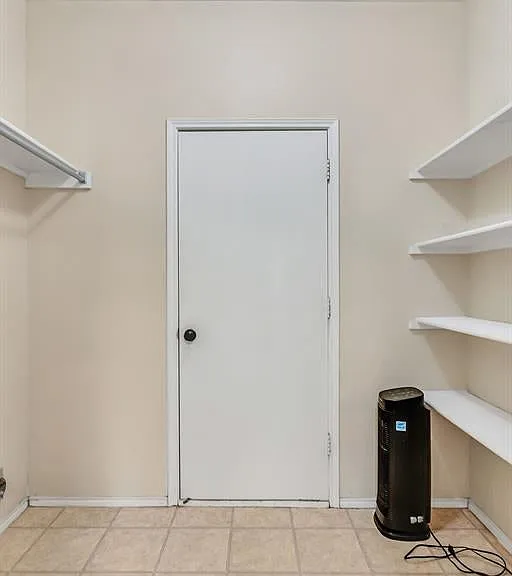 4105 Capstone Dr — Photo 16