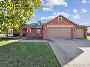 6562 E 144th St N, Collinsville, OK 74021