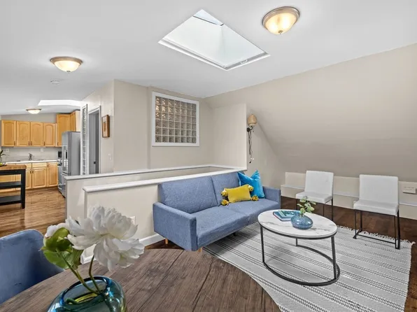 47 Jamaica St #3, Jamaica Plain, MA 02130