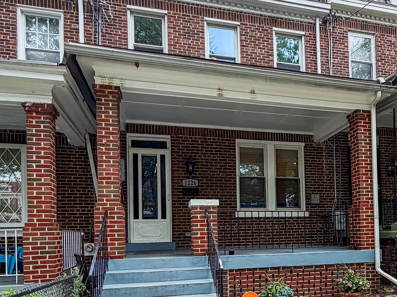 4 bed, 1747 sqft, $3,995 — Photo 1