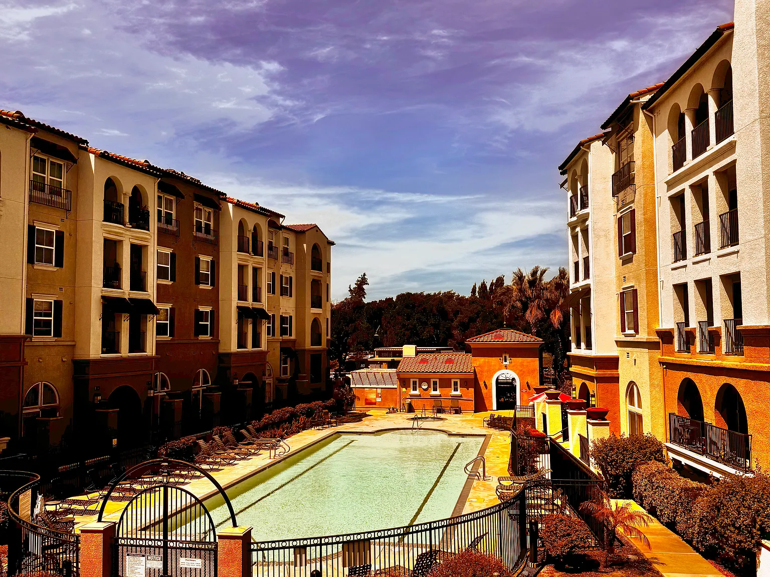 2 bed, 1066 sqft, $3,300 — Photo 2