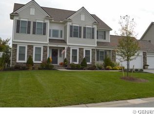 12 Rollins Xing, Pittsford, NY 14534