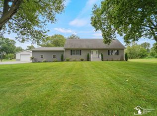 9463 Perry Rd, Erie, MI 48133