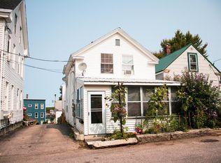 12 Chadwick Pl, Biddeford, ME 04005