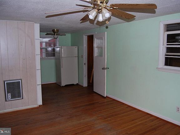 3rd image of 59 Juanita Ln