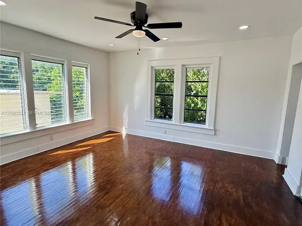 1319 Meridian Ave, Miami Beach, FL