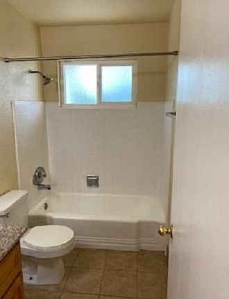 5th image of 1371 Pedro St