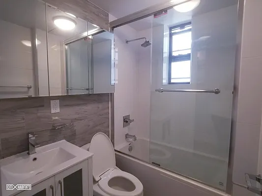 Rented by Citi Habitats | media 42