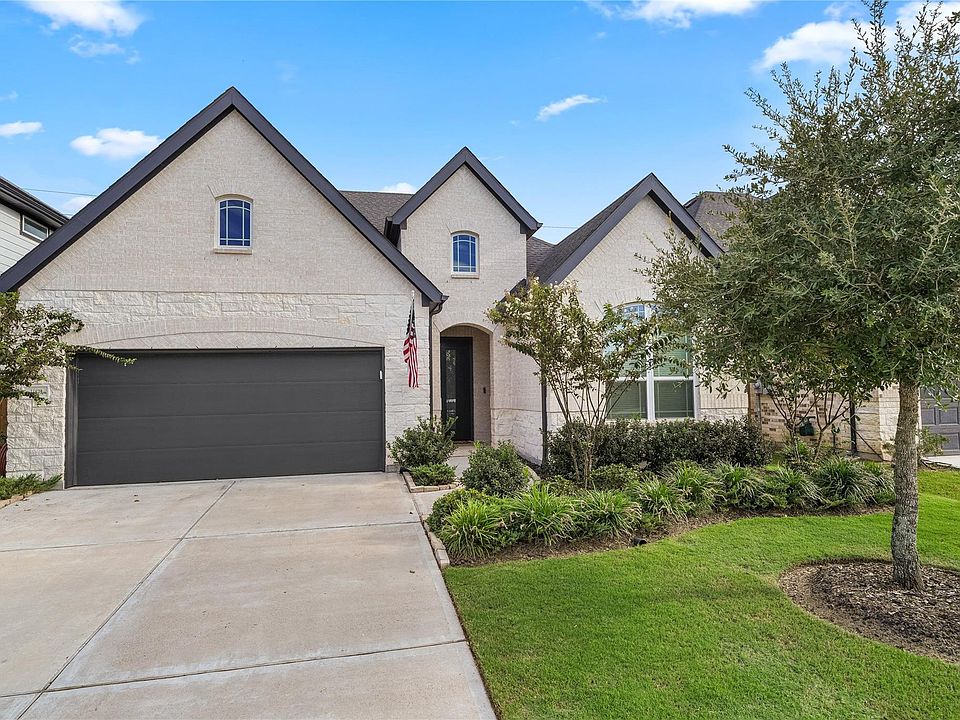 1st image of 31823 Hatcher Grove Ln