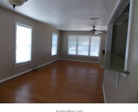 3rd image of 100 S Brewer Dr