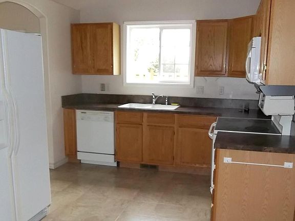 5th image of 5265 NE Voyage Ave