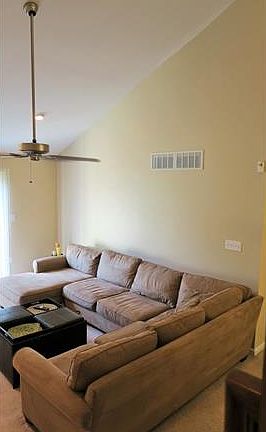 4th image of 387 Woodfield Square Ln