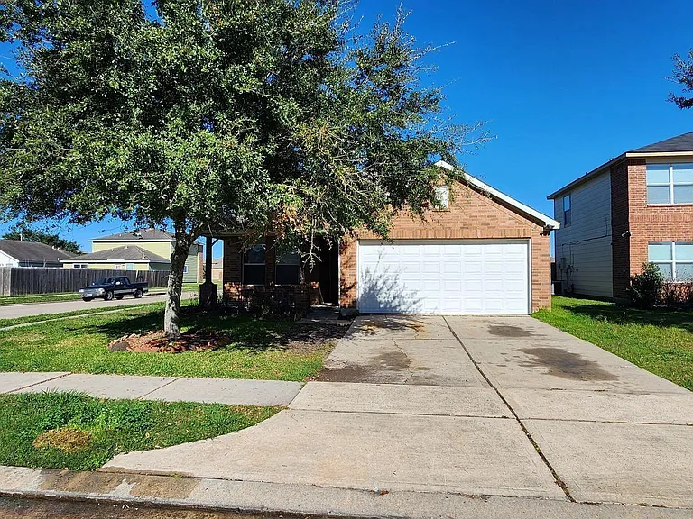 315 Sunset Colony Dr — Photo 1