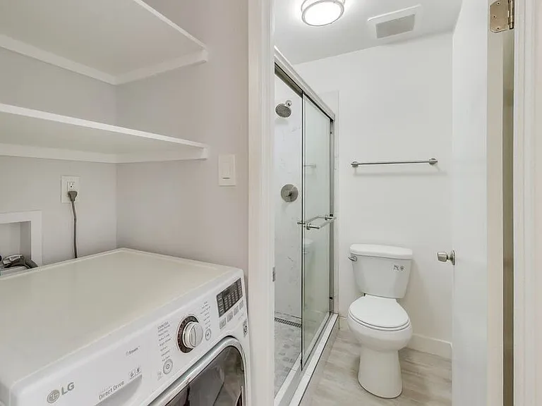 1016 Continentals Way — Photo 11