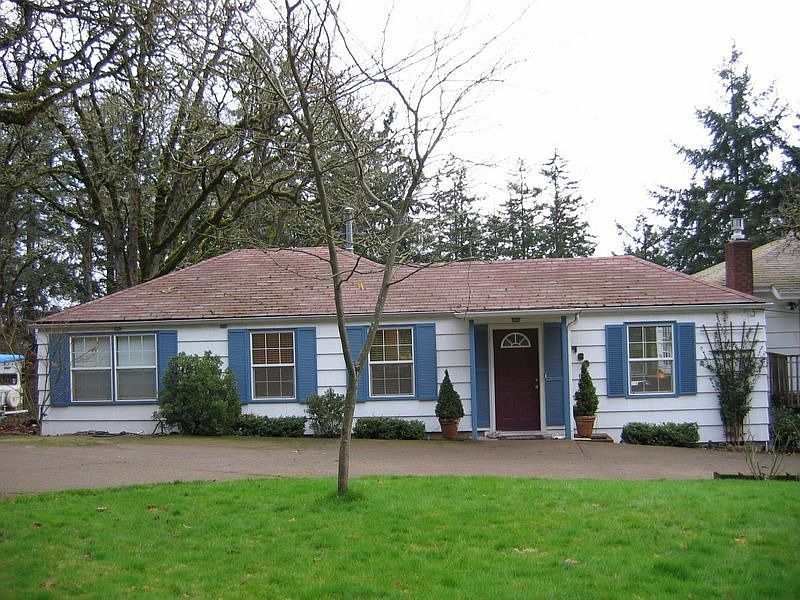 2183 Floral Hill Dr