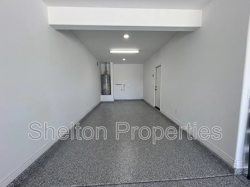4 bed, 2.5 bath, 2874 sqft, $2,925 — Photo 3