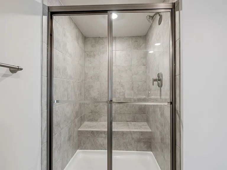 5616 Ludlow Pl — Photo 11