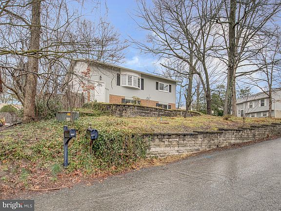 4th image of 630 Westmoreland Pl